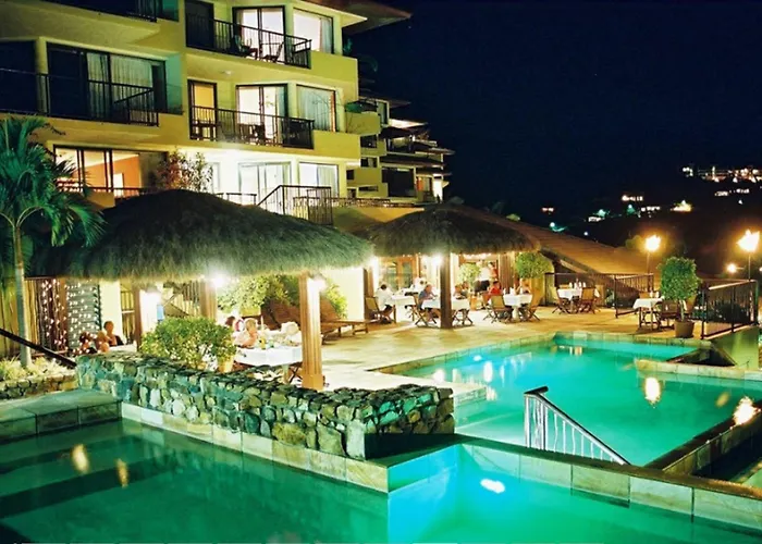 At Water'S Edge Resort