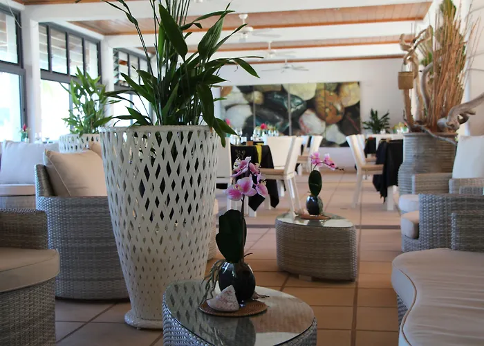 Muri Beach Club Hotel