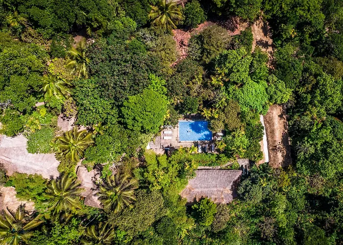 Amritara Shalimar Spice Garden Resort & Spa