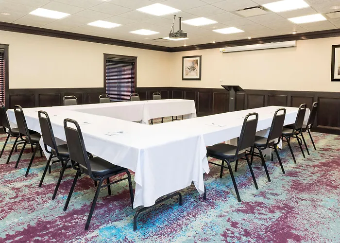 Hampton Inn Detroit Roseville
