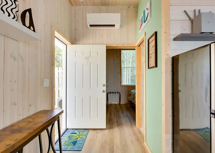 Beachfront Cottage W/ Dock On Florida Gulf Coast