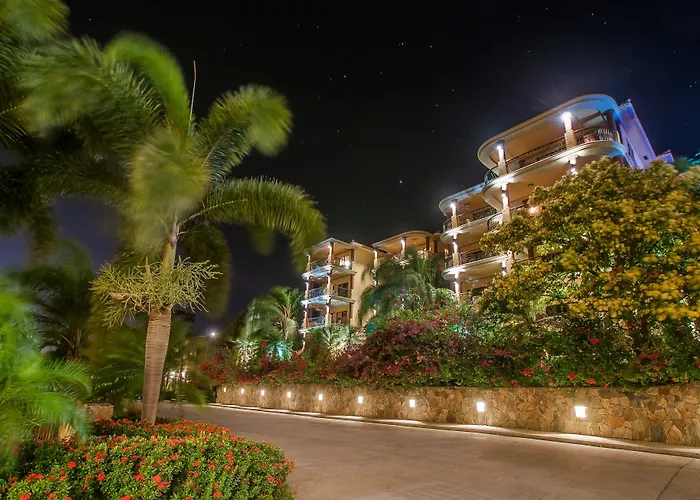 Clarion Suites Roatan At Pineapple Villas