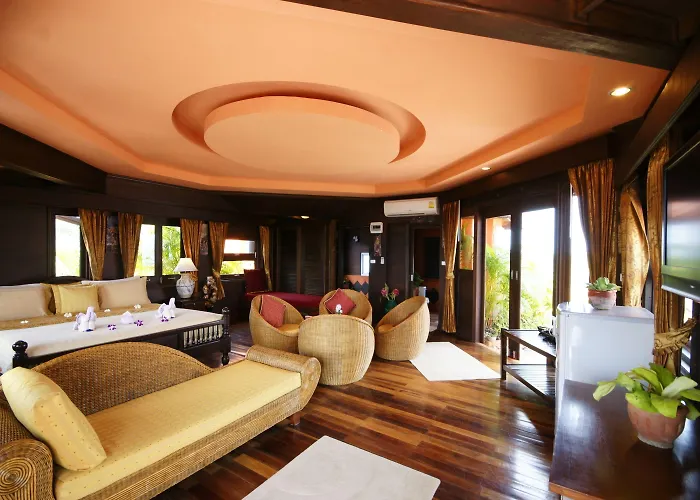 Sea Breeze Resort - Sha Plus
