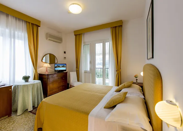 Lh Mion Hotel