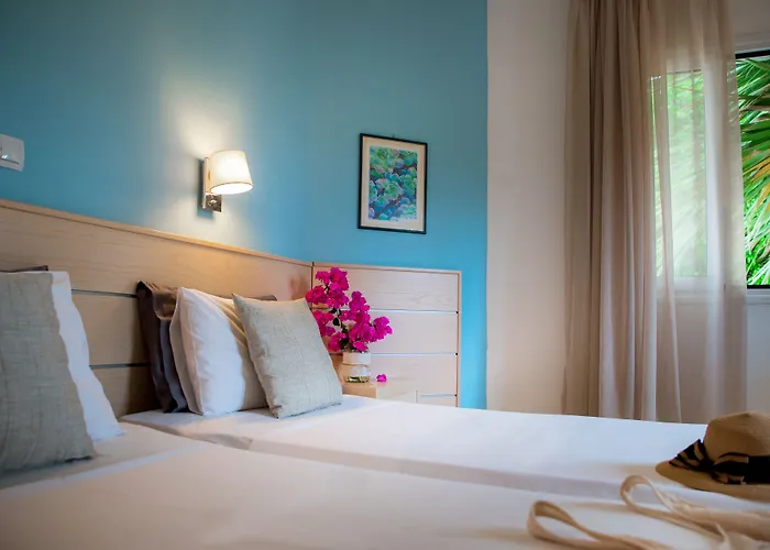 Melissa Apartments, Studios & Suites