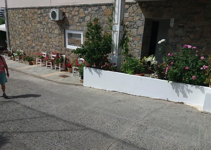 Polydoros Appartments