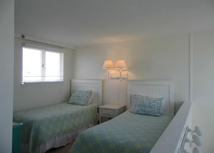 Windward Shores