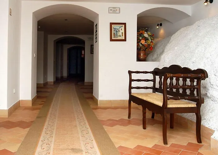 Hotel Tugasa Arco De La Villa