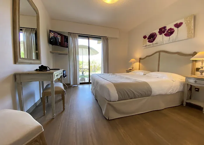 Hotel Le Colombier