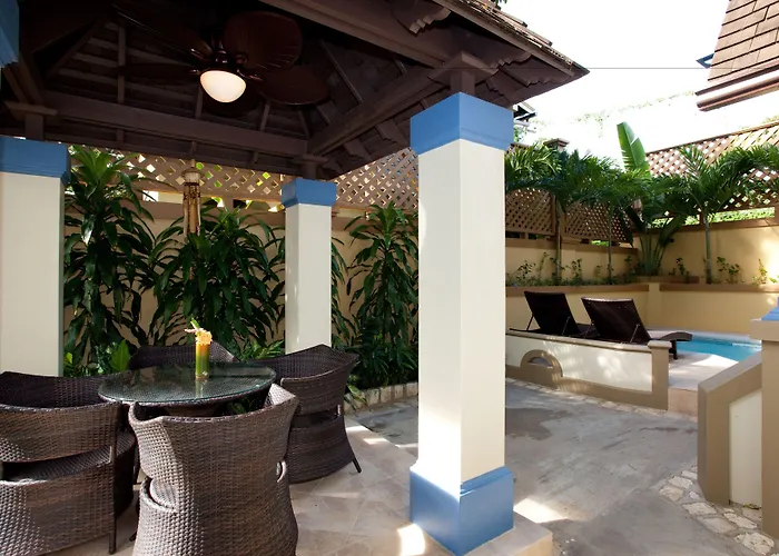 Hermosa Cove Villa Resort & Suites