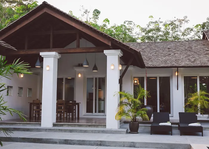 Koyao Bay Pavilions - Beach Resort And Pool Villas