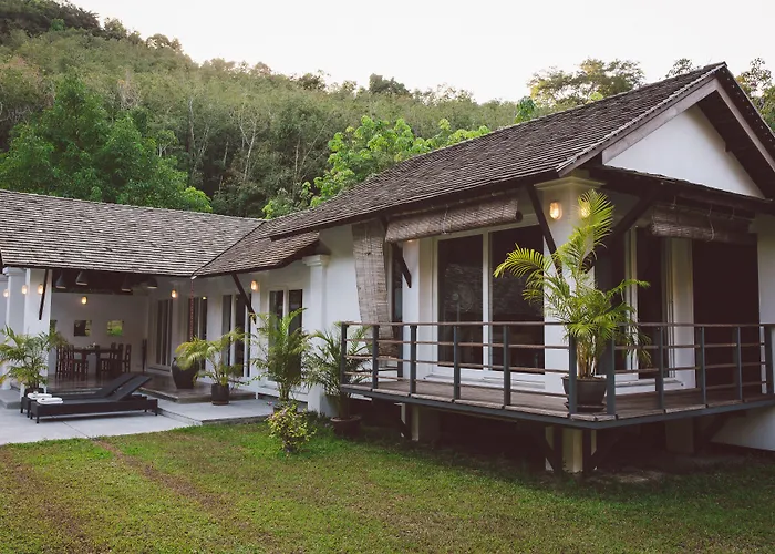 Koyao Bay Pavilions - Beach Resort And Pool Villas