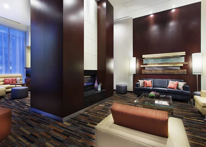 Courtyard Par Marriott Montreal Centre-Ville