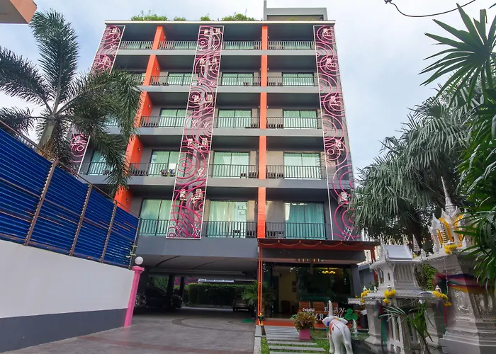 Baan Nilrath Hotel