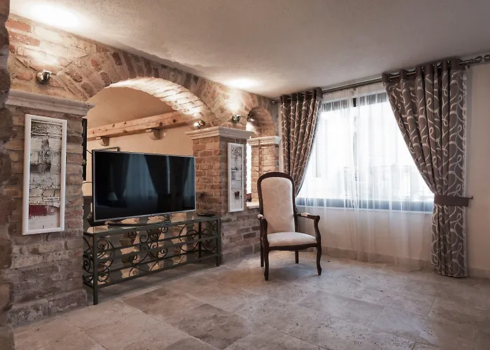 Azimut Hotel