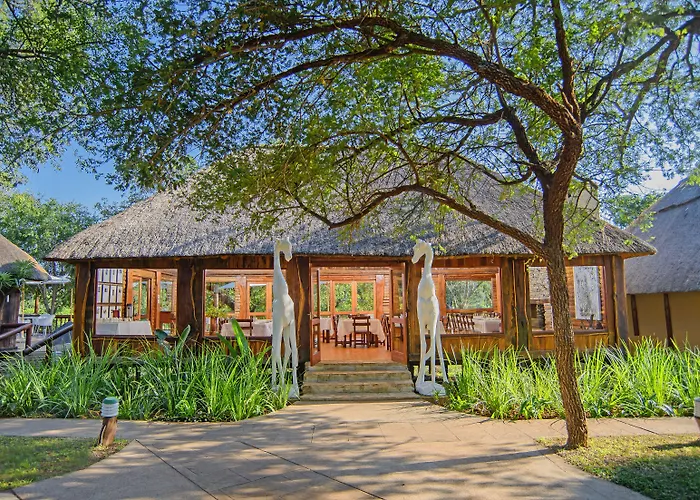 Karongwe River Safari Lodge