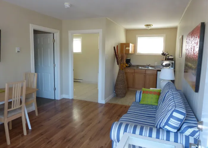Oasis By The Bay Vacation Suites