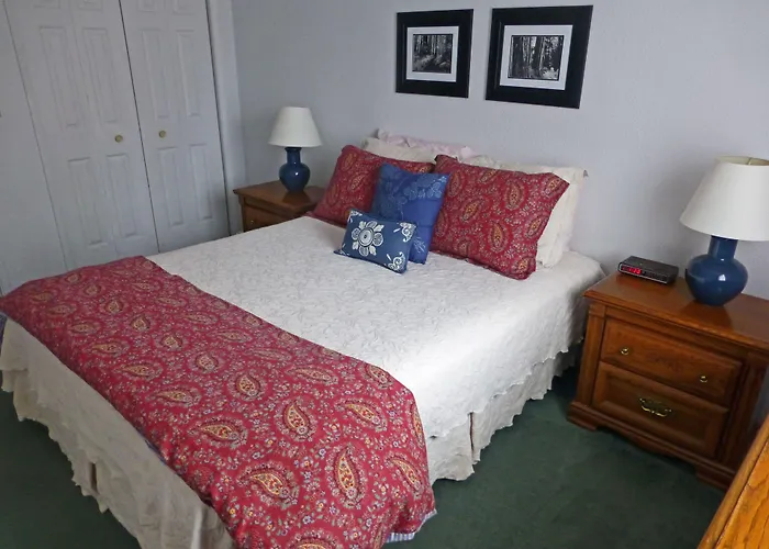 Redwood Suites