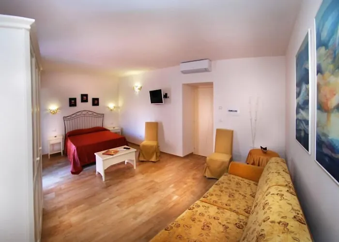 Smart Suite & Apartments