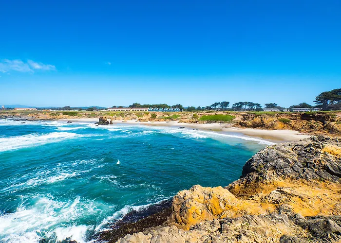 Surf And Sand Lodge