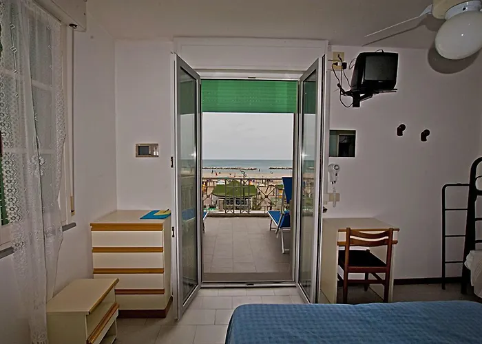 Hotel Sayonara