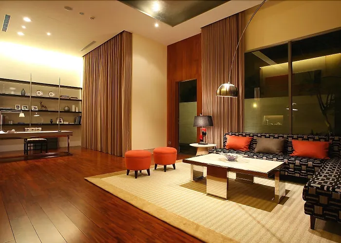 Hung'S Mansion