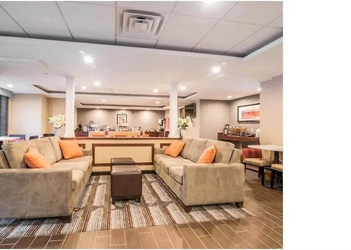Comfort Inn & Suites Brattleboro I-91