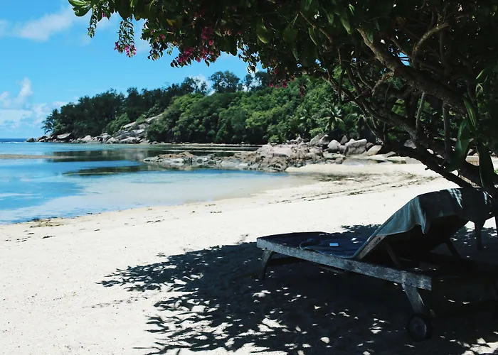 Crown Beach Hotel Seychelles