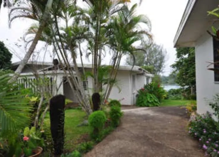 Seachange Lodge