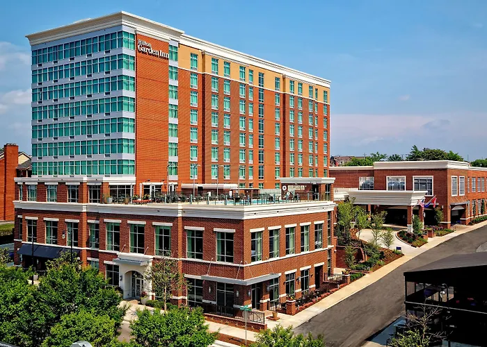 Hilton Garden Inn Nashville Downtown Convention Center