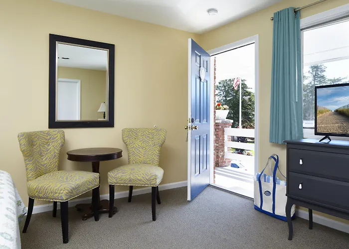 Breezeway Boutique Hotel