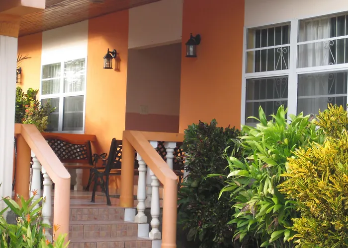 Seagrape Plantation Resort & Dive Center
