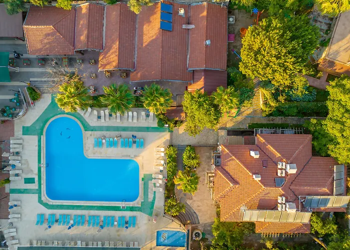 Club Pink Palace Hotel