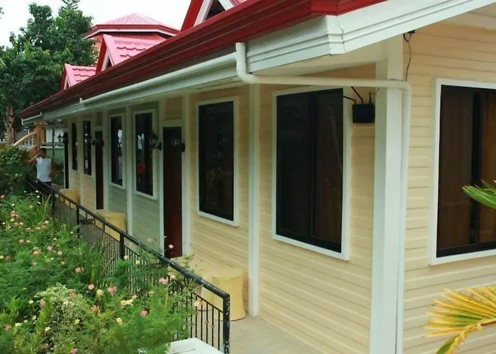 Reddoorz Premium @ Napaling Point Tangnan