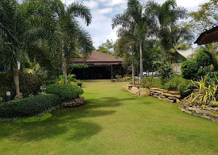Golden Palm Resort
