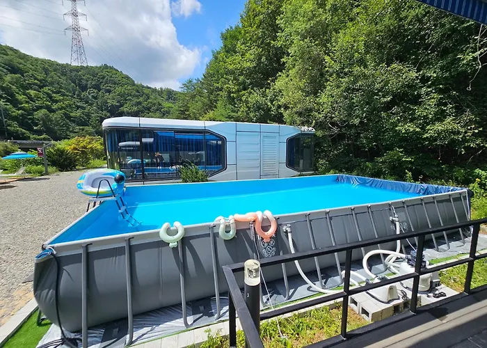 Galaxy X Hotel Type Caravan Glamping & Pension
