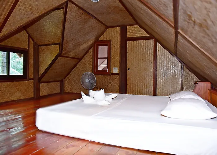 Haad Khuad Resort