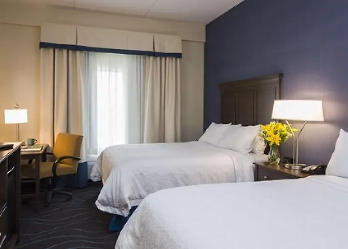 Hampton Inn By Hilton Ottawa Airport