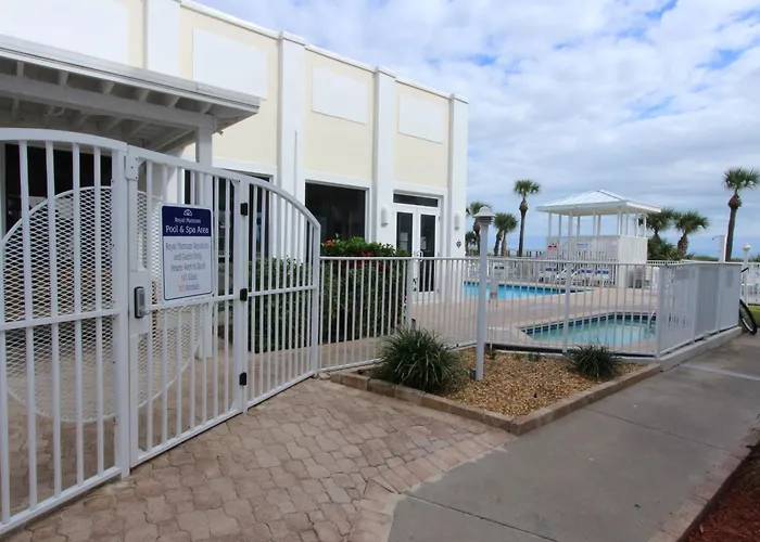 Oceanfront 2Br2B, Ocean Views, Heated Pool, Spa