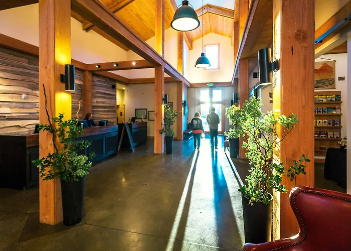 Rush Creek Lodge At Yosemite
