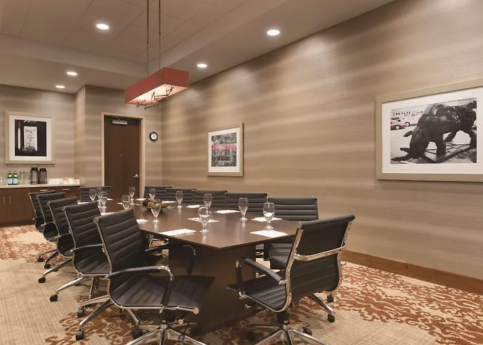 Embassy Suites By Hilton Akron Canton Airport