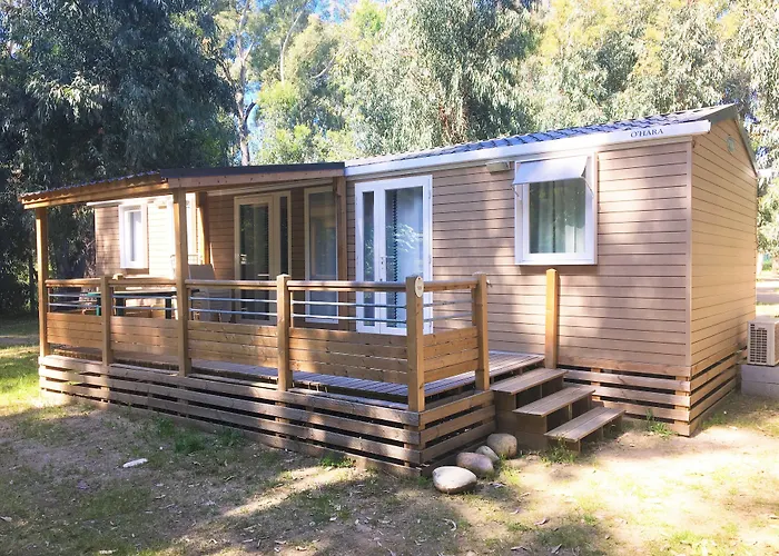 Camping La Pinède
