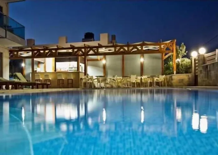 Crystal Bay Hotel