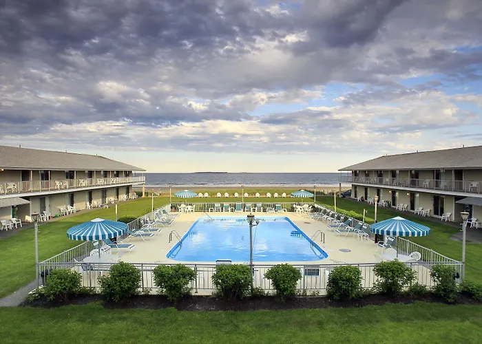 Friendship Oceanfront Suites