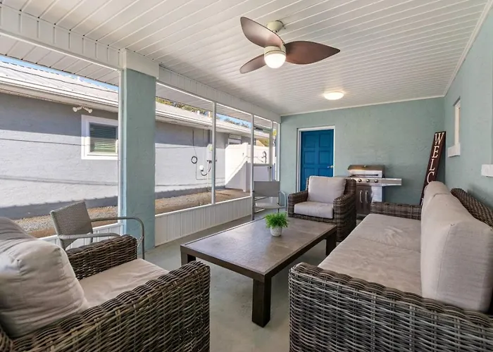 Blue Tide Hideaway - Golf Cart, Sznl Hot Tub, Pets Ok, Free Daily Activities, & More!