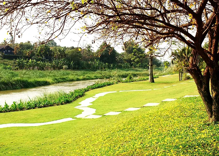 Fueng Fah Riverside Gardens Resort