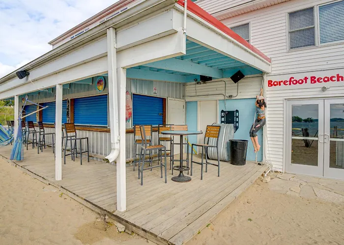 Lakefront Condo W/ Beach Access In Campbellsport!