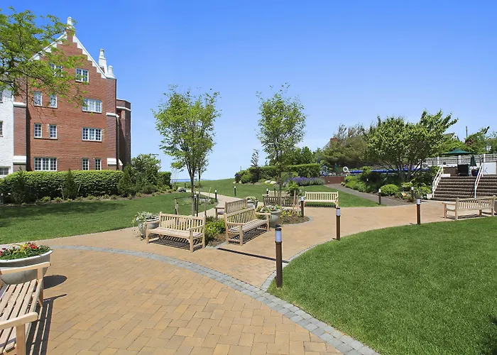 Montauk Manor
