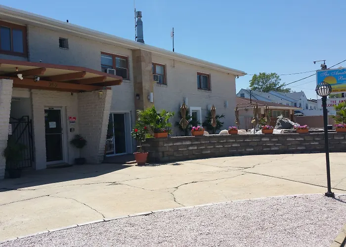 The Amethyst Beach Motel