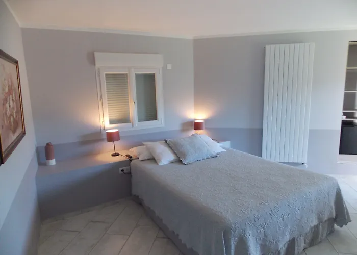 Au Relais Provencal